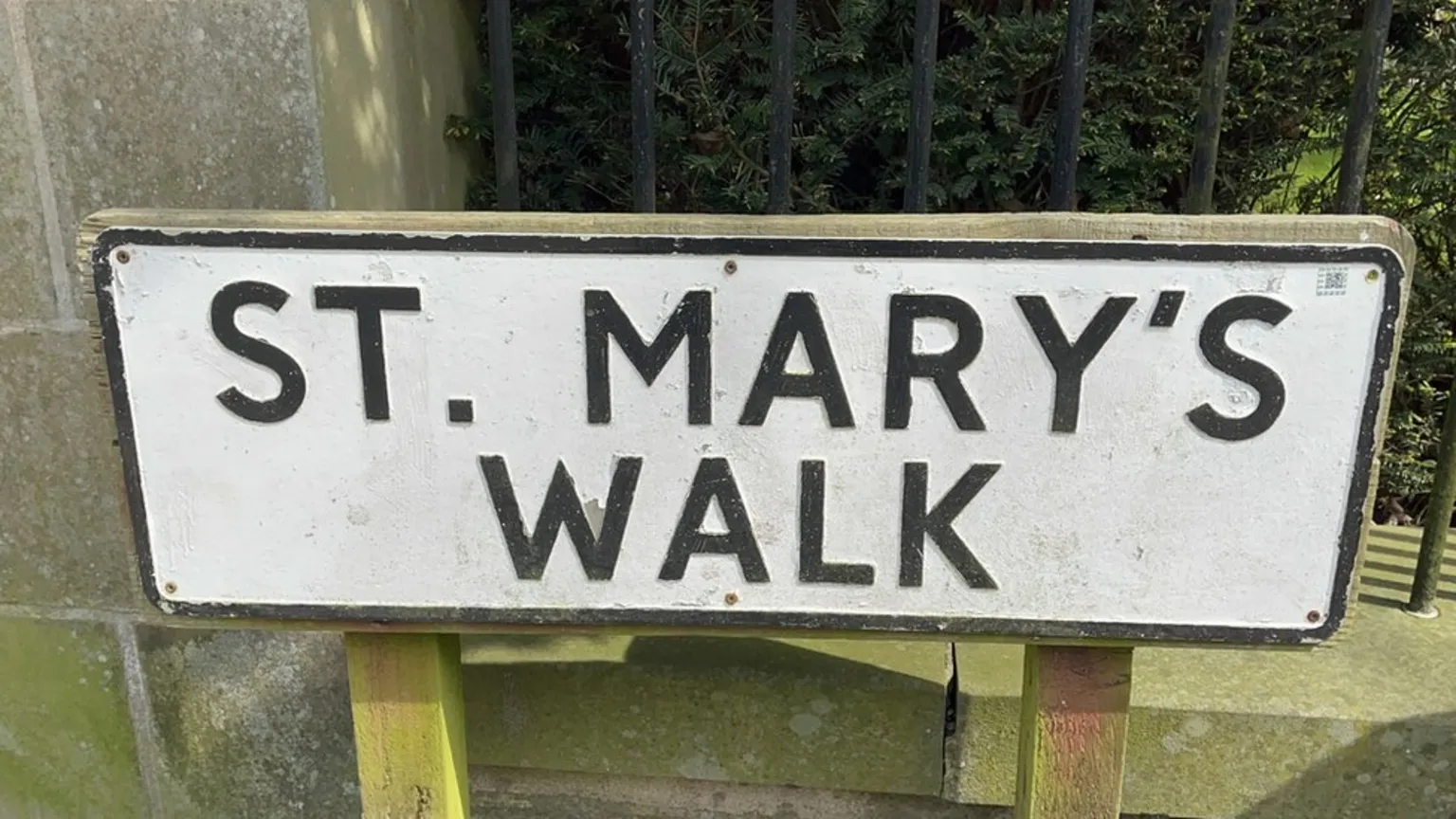More information about "North Yorkshire Council to phase out apostrophe use on street signs"